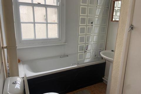 1 bedroom in a house share to rent, Fish Strand Hill, Falmouth