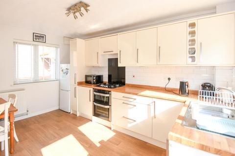 84 Alderton Way, Trowbridge, BA14 0UH