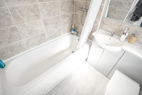 84 Alderton Way, Trowbridge, BA14 0UH
