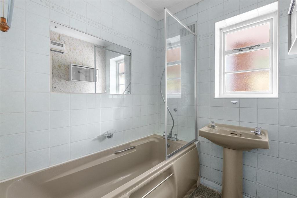 Marchwood, Hammersley Lane, HP13 7 BY-3.jpg