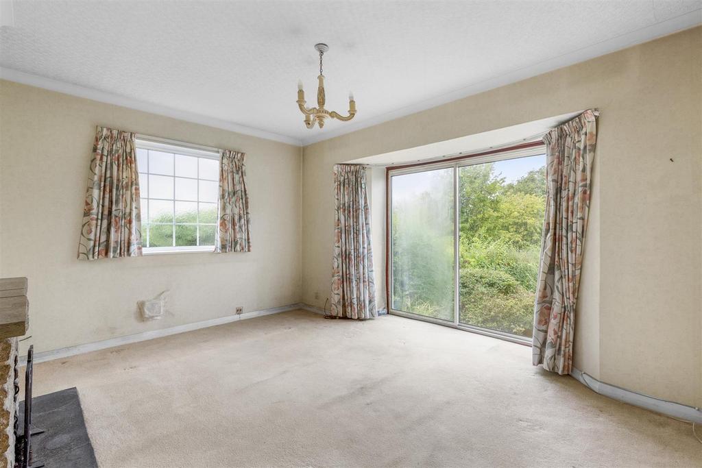 Marchwood, Hammersley Lane, HP13 7 BY-7.jpg