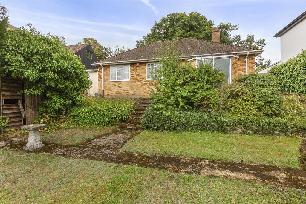 Marchwood, Hammersley Lane, HP13 7 BY-12.jpg