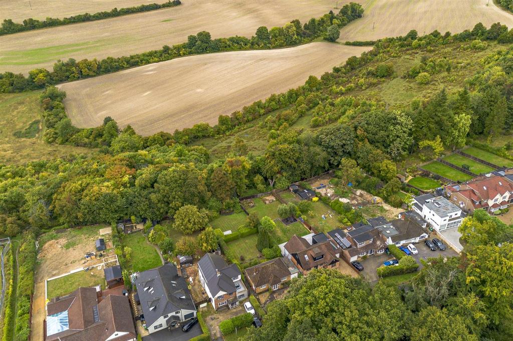 Thumbnail Marchwood, Hammersley Lane, HP13 7 BY Dro