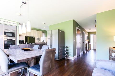 4 bedroom detached house for sale, Coppice Place, Forest Gate, NE12