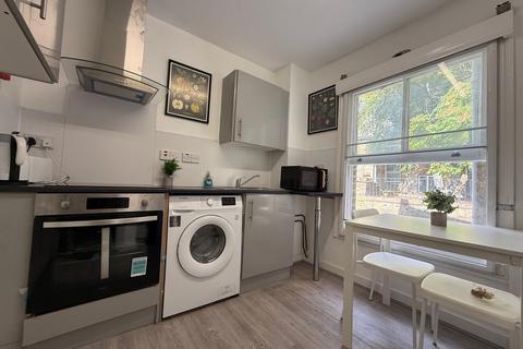undefined, Marchmont Street, Bloomsbury WC1N