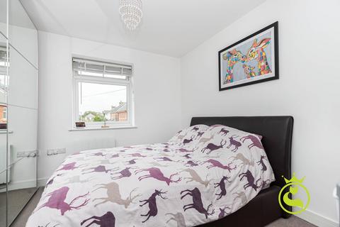 2 bedroom flat for sale, Consort Close, Poole BH12
