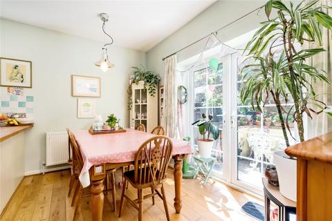 Flat 1, 1 Richmond Park Road, Bristol, BS8 3AS