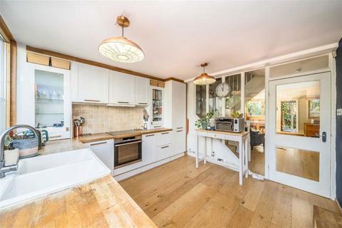 undefined, Aytoun Road, London SW9