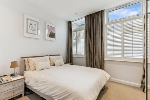 1 bedroom flat for sale, Greyhound Road, Fulham, London