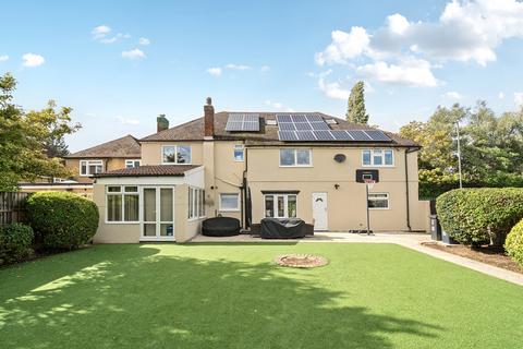undefined, Moorfield Road, Denham Green