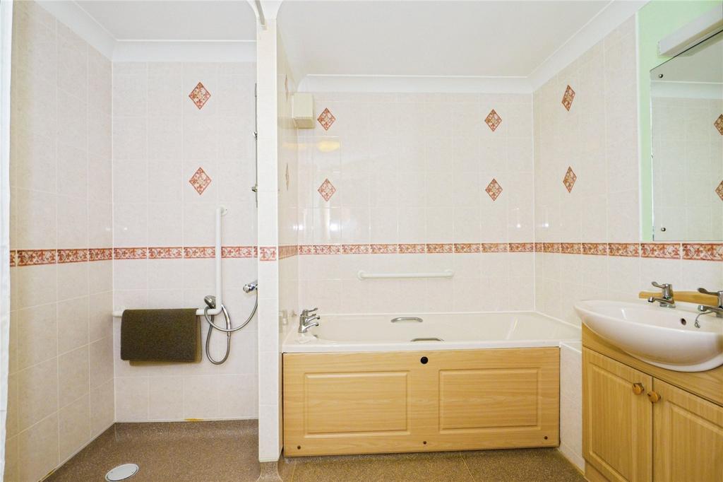 Bath/Wet Room