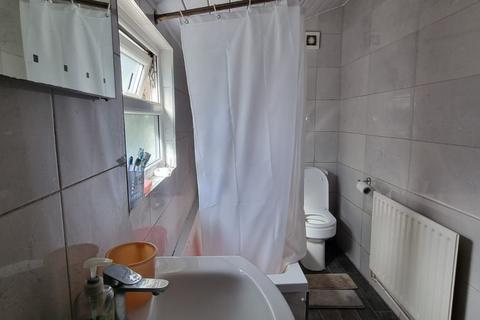 3 bedroom terraced house for sale, Willow Brook Road, Leicester, LE5