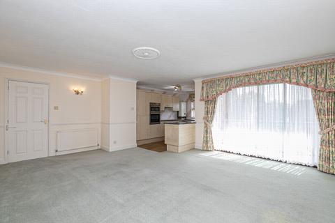 undefined, High Road, Buckhurst Hill, IG9