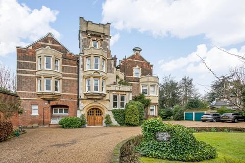 3 bedroom flat for sale, Sydenham Hill, London, SE26