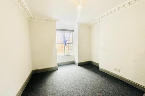 6 bedroom terraced house to rent, Newcastle upon Tyne NE4