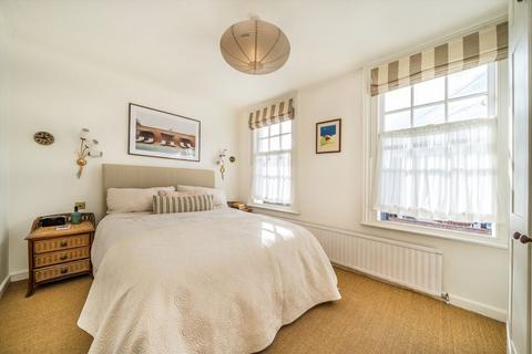 89 Oriel Road, London, E9 5SG