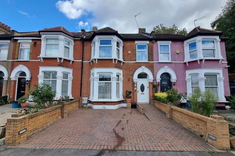 3 bedroom terraced house for sale, Hazeldene Road, Ilford