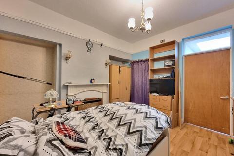3 bedroom terraced house for sale, Hazeldene Road, Ilford