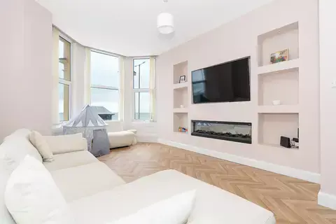 2 bedroom apartment for sale, 18, Antrim Apartments, Ramsey