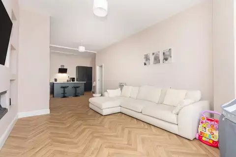 2 bedroom apartment for sale, 18, Antrim Apartments, Ramsey