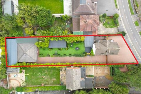 undefined, Bucknalls Lane, Watford, WD25