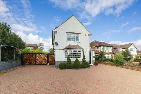 undefined, Bucknalls Lane, Watford, WD25