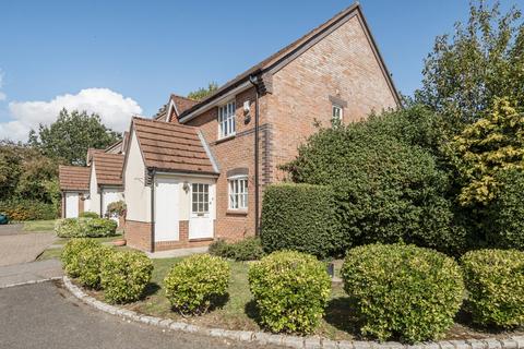 Clover Close, Wokingham, Berkshire