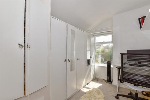 67 Connaught Road, Chatham, ME4 5DH