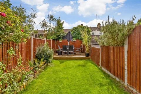 Connaught Road, Chatham ME4