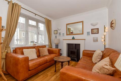 3 bedroom terraced house for sale, Connaught Road, Chatham ME4