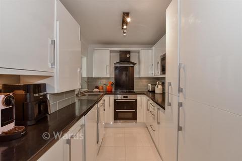 3 bedroom terraced house for sale, Connaught Road, Chatham ME4