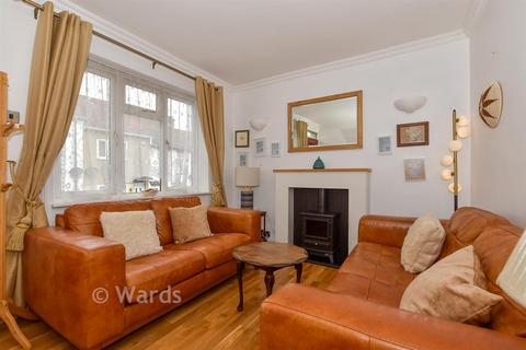 3 bedroom terraced house for sale, Connaught Road, Chatham ME4
