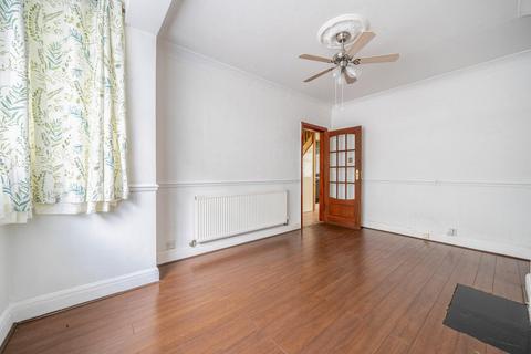 undefined, Woodside Green, South Norwood, London