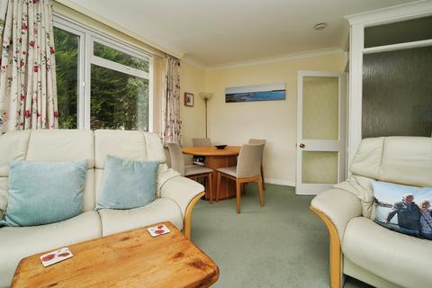 3 bedroom flat for sale, Mudeford Lane, Christchurch BH23