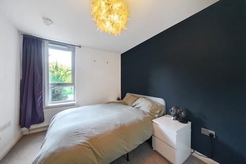 1 bedroom flat for sale, Merton Road, London, SW18
