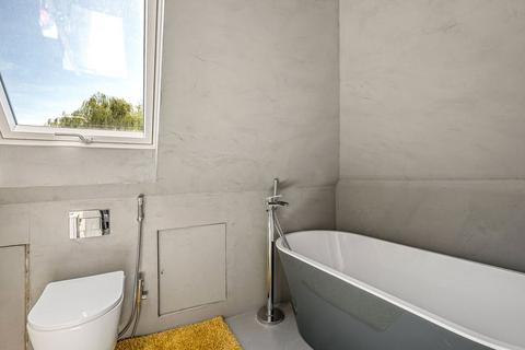 undefined, Waggon Road, Barnet, EN4