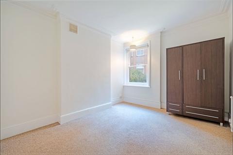 3 bedroom flat to rent, Lyncroft Gardens, West Hampstead, NW6