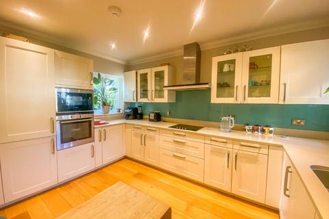 4 bedroom detached house for sale, Greenhedges, Stapleford, Cambridge