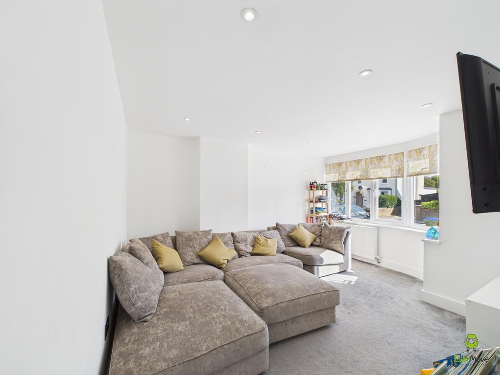 Presented by Nicoleta at Ewe Move Bexleyheath and