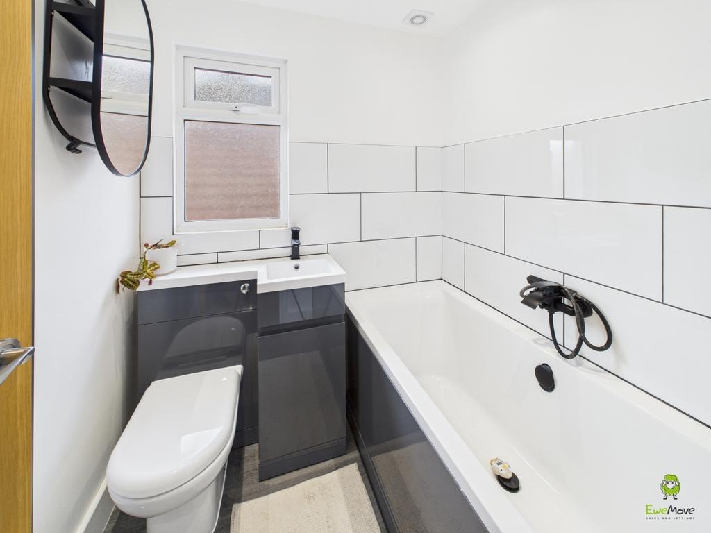 Presented by Nicoleta at Ewe Move Bexleyheath and