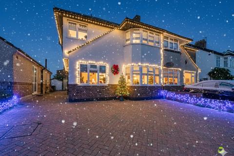 4 bedroom semi-detached house for sale, AVENUE ROAD, BEXLEYHEATH, DA7