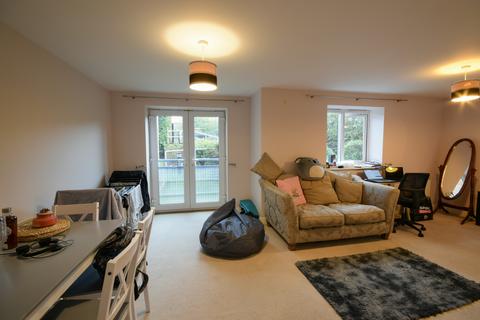 2 bedroom flat for sale, Knightsbridge Court, Gosforth NE3