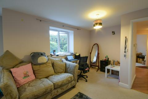 2 bedroom flat for sale, Knightsbridge Court, Gosforth NE3