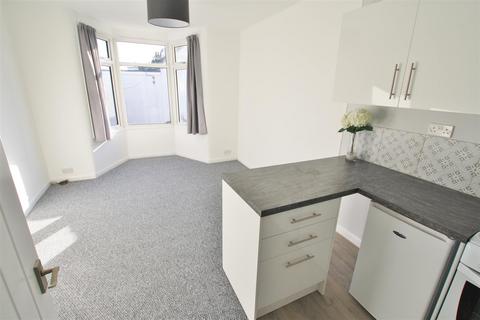 undefined, Pall Mall, Leigh-On-Sea