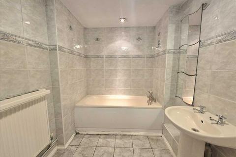 10 Glannant Street, Tonypandy, CF40 1JT