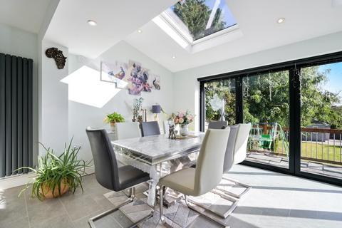 undefined, Walsingham Gardens, Stoneleigh