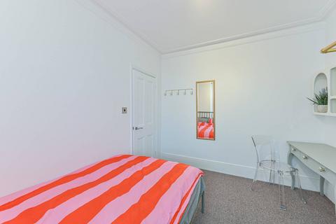 3 bedroom flat to rent, Brixton Hill, Brixton, London, SW2