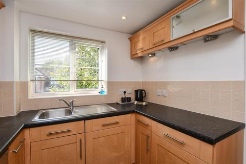 2 bedroom flat for sale, Sir John Newsom Way, Welwyn Garden City, Hertfordshire