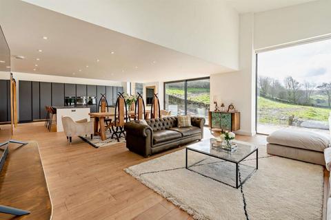 undefined, Haworth, Haworth, BD22