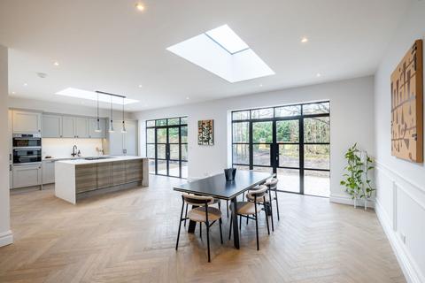 2 bedroom ground floor maisonette for sale, Stanley Road, Sutton, SM2
